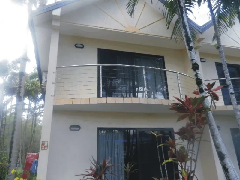 UNIT LOCATED CLOSE TO BOAT RAMP !