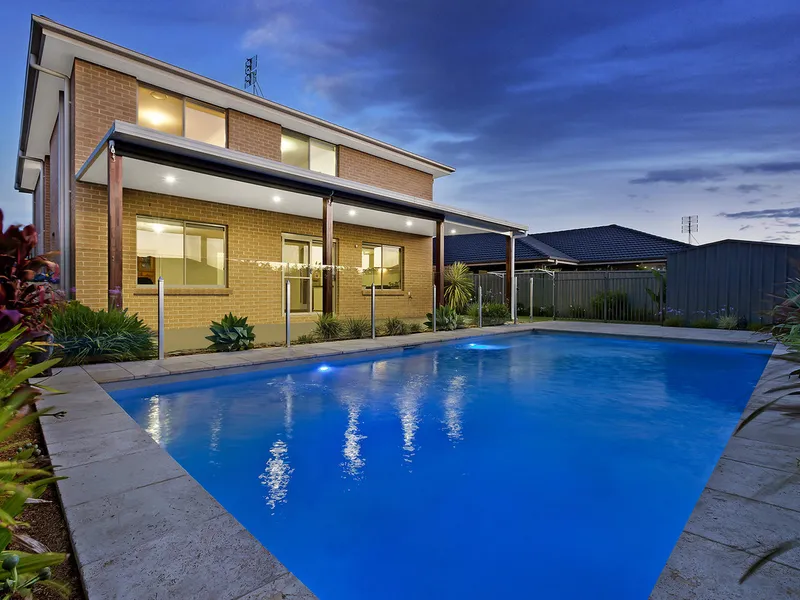 RESORT STYLE INGROUND POOL - WONDERFUL WOONGARRAH WATERS