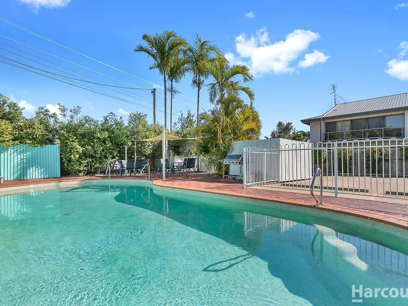 Esplanade location - Walk to beaches and cafes