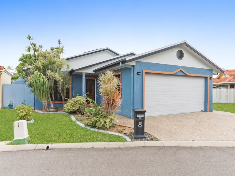 Live on the golf course with the whole package OR a great investment property!!!