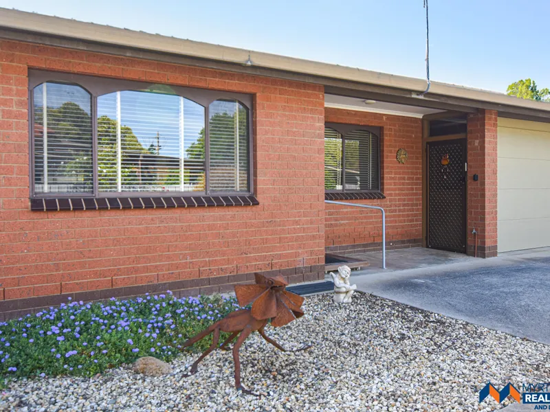 Location is everything, and this unit delivers