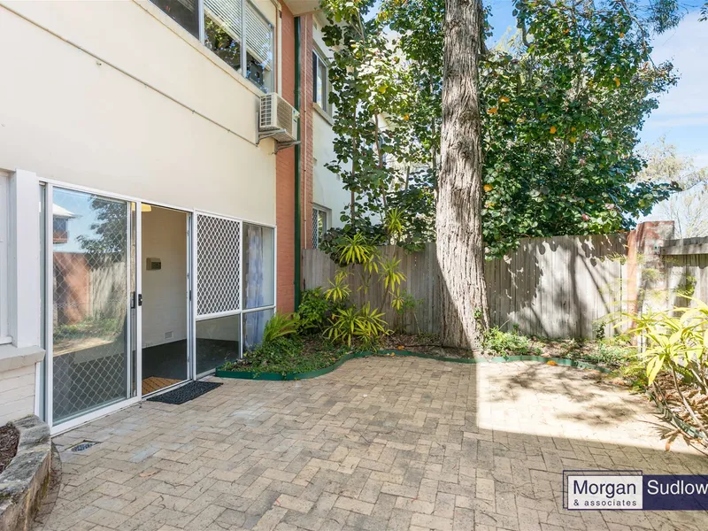 Character Newly Renovated Apartment with Private Courtyard
