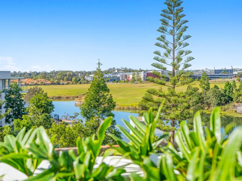 STUNNING WATERFRONT LIVING IN THE HEART OF ROBINA