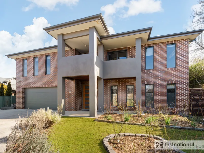 Exquisite Dual-Level Home on Cedar Drive!
