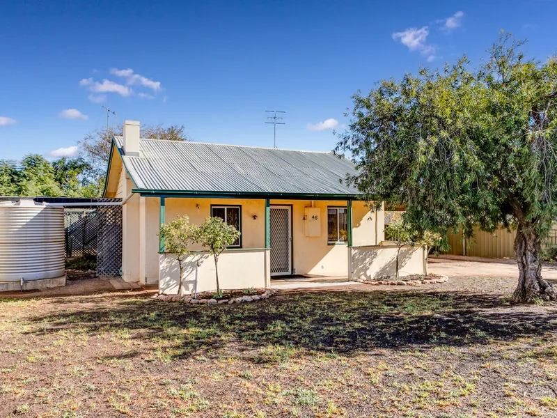 Cute Cottage at a Cracker Price!