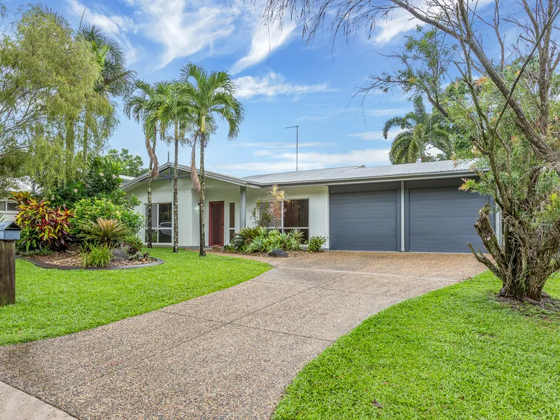 4 bedroom Home nestled in quiet Street!