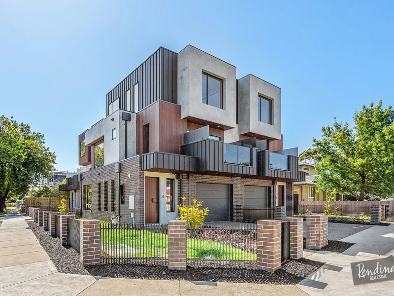 1 and 1a Irvine Street!