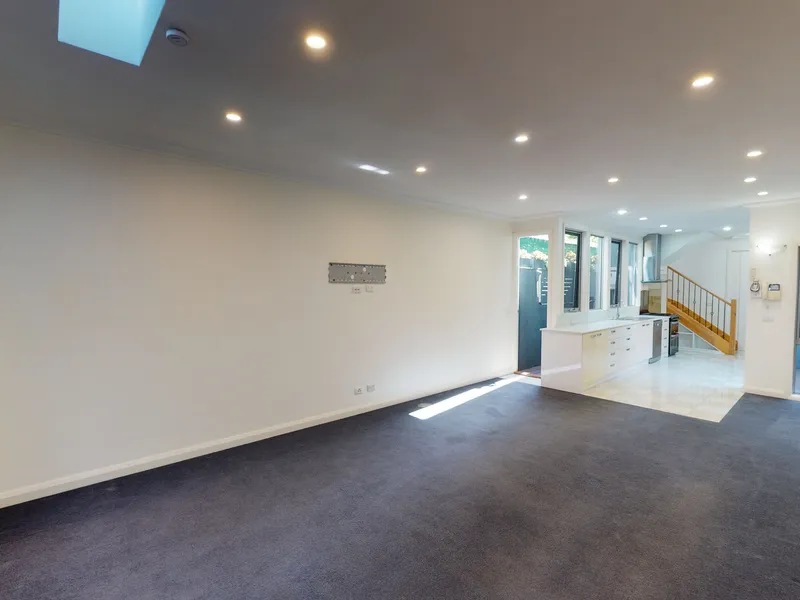 Three Level Three Bedroom Cremorne Townhouse