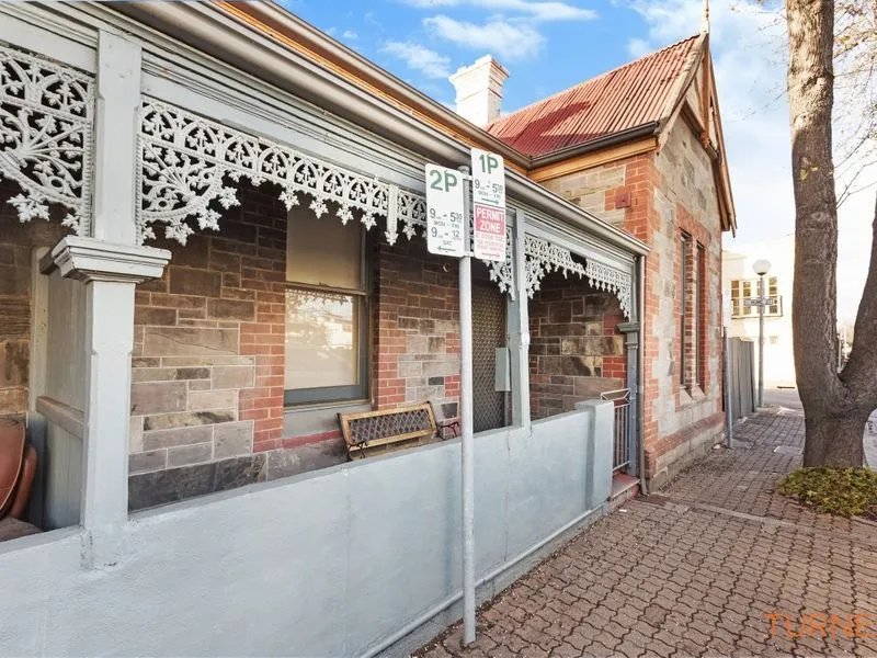 3 Bedroom Cottage in City - Close to Hutt Street - Fantastic location.