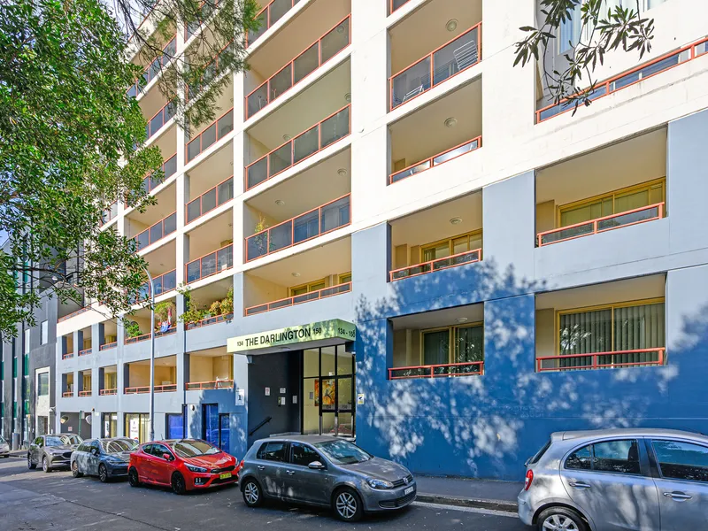 New renovated spacious two-bedroom apartments furnished at Pyrmont
