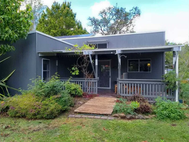 HIDDEN OASIS ON 6.7 ACRES