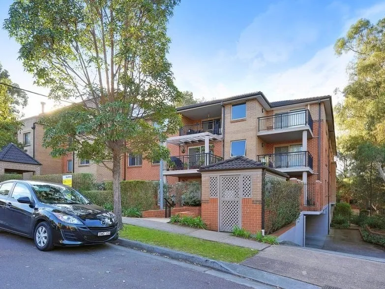 Open Plan North Facing Living