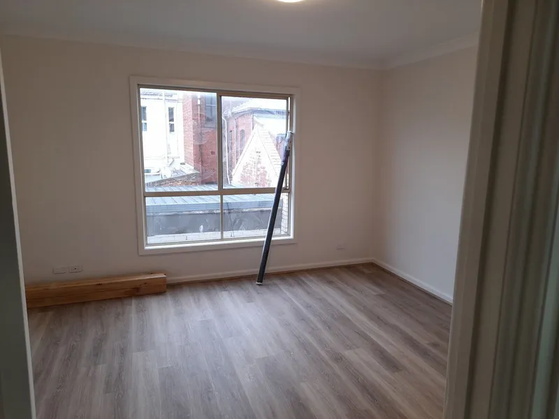 Newley Renovated 2 bd apt