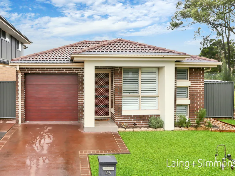 Contemporary Family Home!