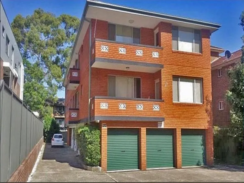 Parramatta - Quiet Cul de sac Apartment