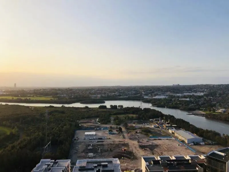 Marina Square! 2 Bedrooms apartment! Hight Level! Water & Area View!