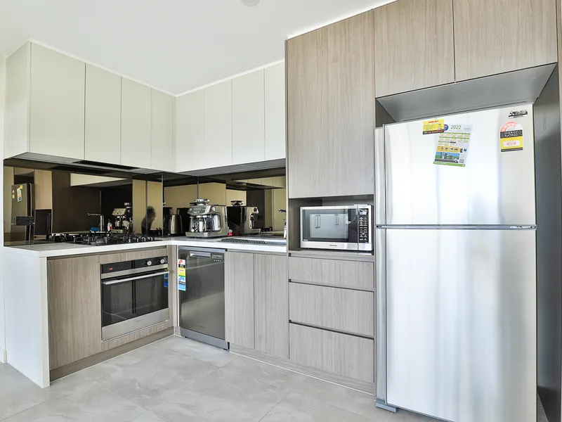 Near New 2 Bedroom Apartment