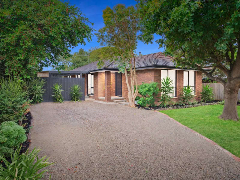 Crisp, contemporary & coastal