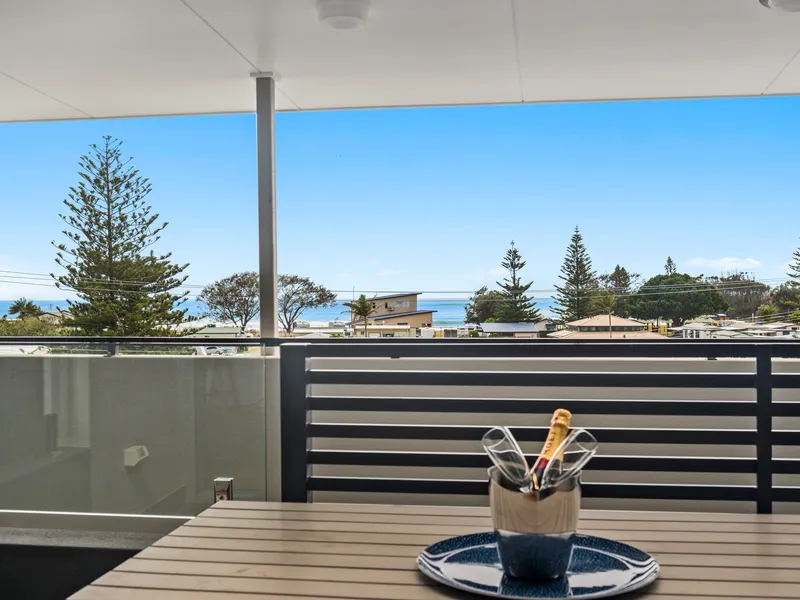 Executive 2 bedroom apartment located in Woolgoolga. 