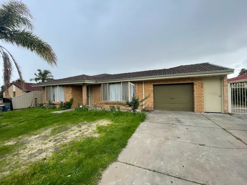 Large 4x2 Family Home!