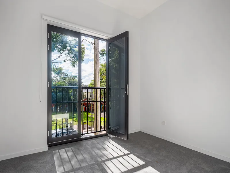 PERFECT CONTEMPORARY LIVING