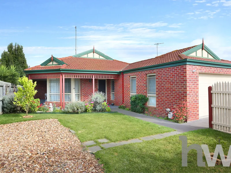4 Bedroom home plus flat ++