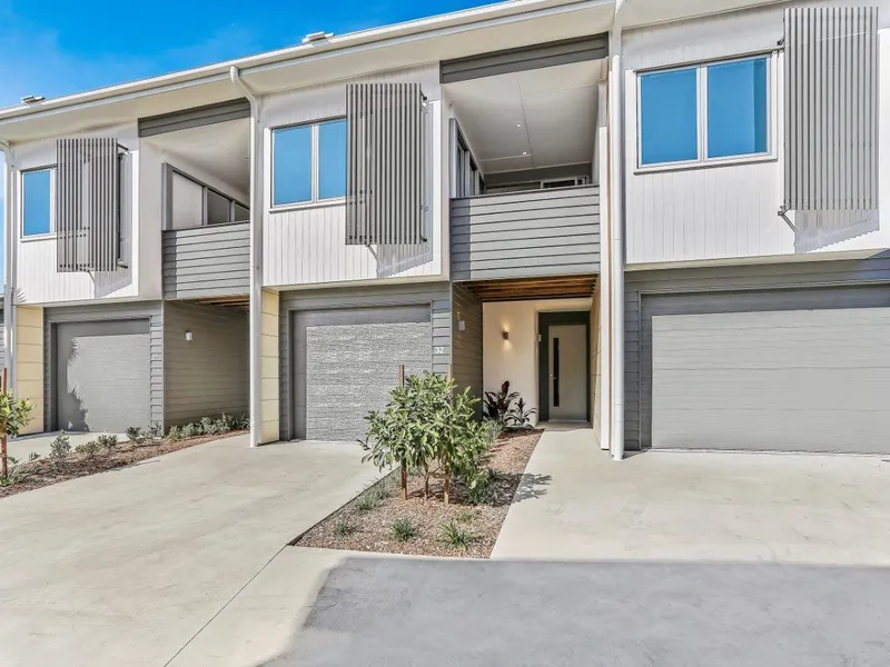 Luxe two-storey townhouse in the heart of Brightwater