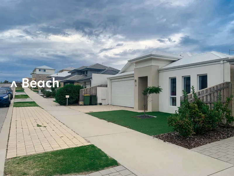 Beach Lovers Easy Care Home – Fixed Date Sale