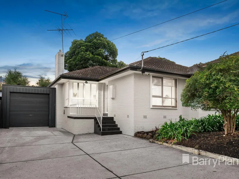 Contemporary Family Living In Prime Locale 