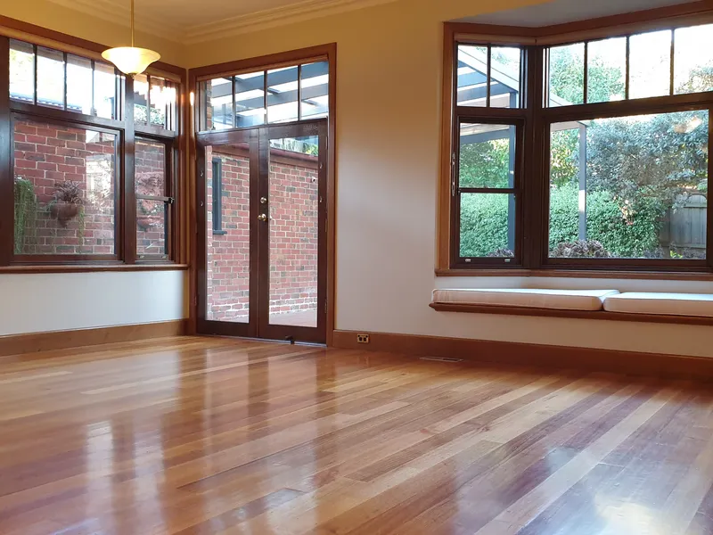 IMMACULATE CONVENIENT AND SECURE