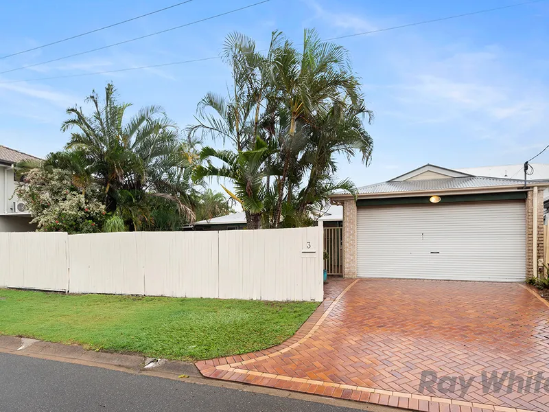 Affordable lowset home in Eight Mile Plains, be quick!