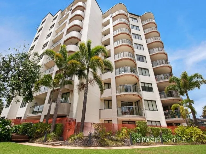 Fully Furnished Two Bed, Two Bath Unit In Toowong