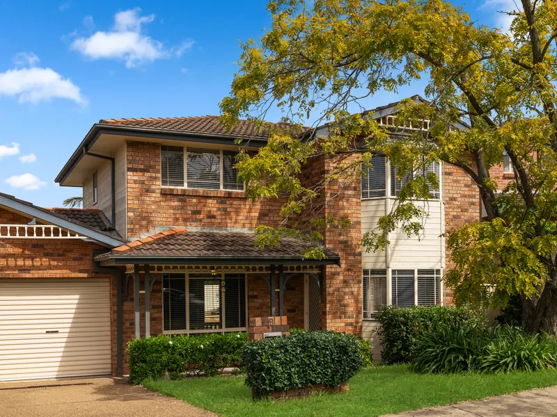 FOR SALE BY QUAKERS HILLS #1 AGENT - OWNER OF RAY WHITE QUAKERS HILL JOSH TESOLIN