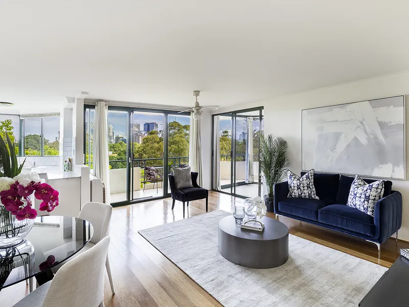 Spacious top floor apartment with views over St Leonards Park.