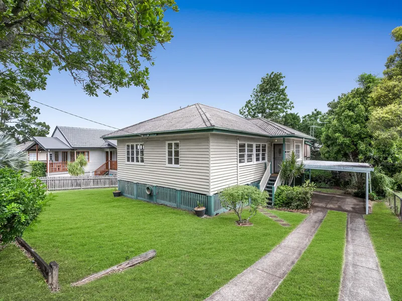 POST-WAR WITH POTENTIAL!!