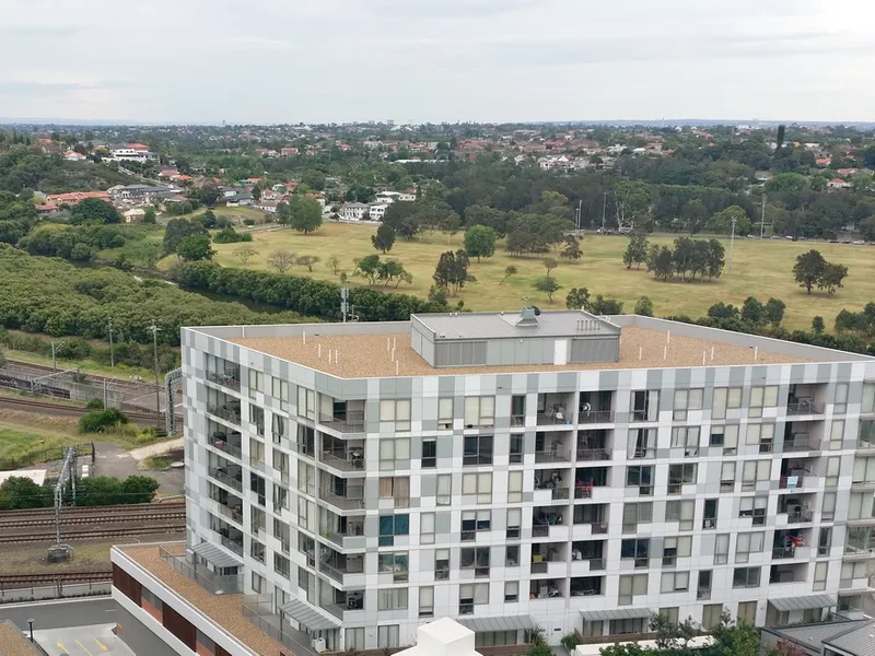 Beautiful View - 2 bedroom plus study with Furniture !