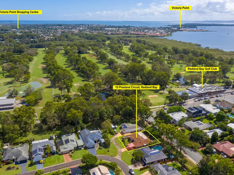 OUTSTANDING LOCATION WITH 2 STREET ACCESS - IMMACULATELY PRESENTED AND ROOM FOR ALL THE TOYS ON 664M2