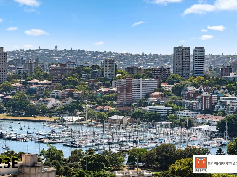 Zenith - Modern One Bed w/ Rushcutters Bay & Elizabeth bay view. Handy to CBD