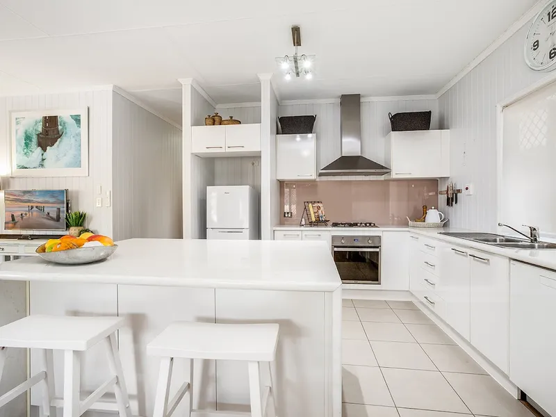 Suburban Beachhouse!