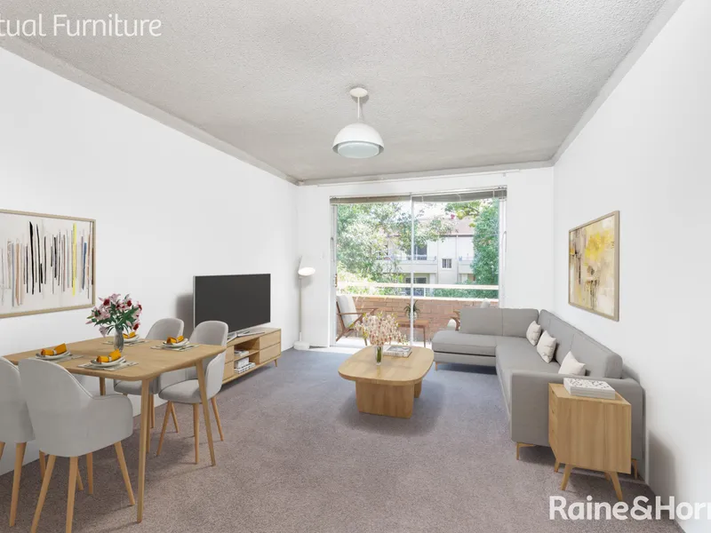 SPACIOUS TWO BEDROOM APARTMENT   (CORNER NIELD STREET AND PACIFIC HWY)