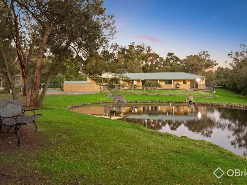 Picturesque Rural Retreat on 3.13 Acres (approx.)