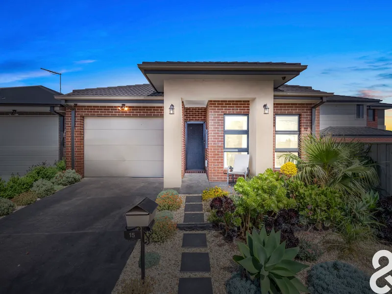 AFFORDABLE START- WALK TO EVERYTHING 