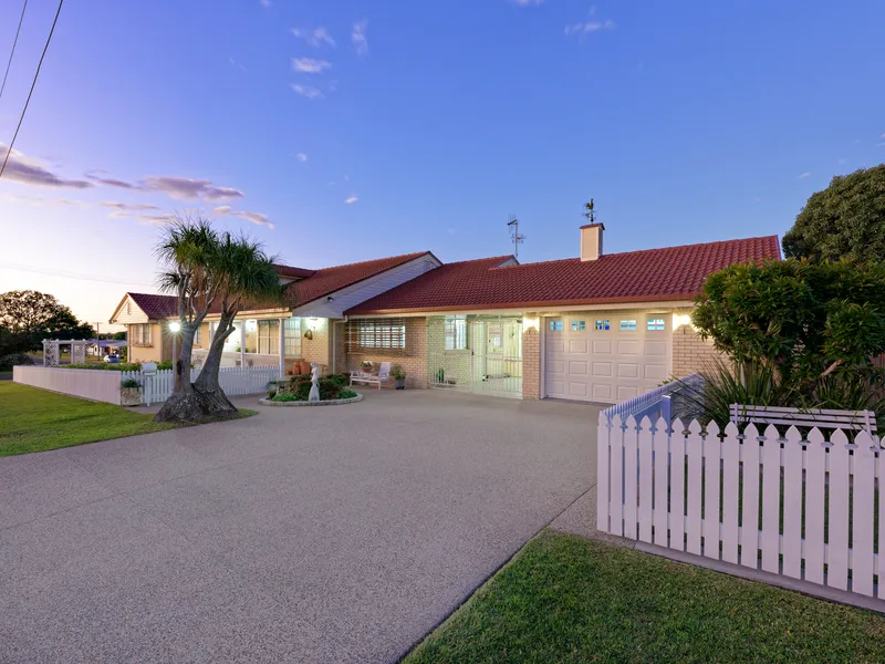 CLASSICALLY RENOVATED HOME FOR THE GROWING FAMILY
