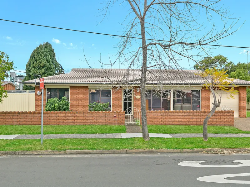 Close to all amenities !