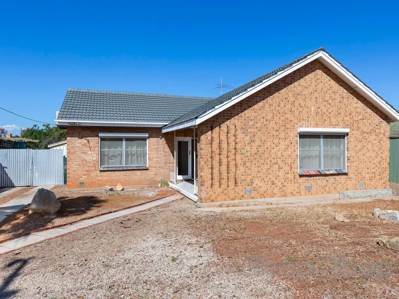 Renovated Home Adjacent Reserve