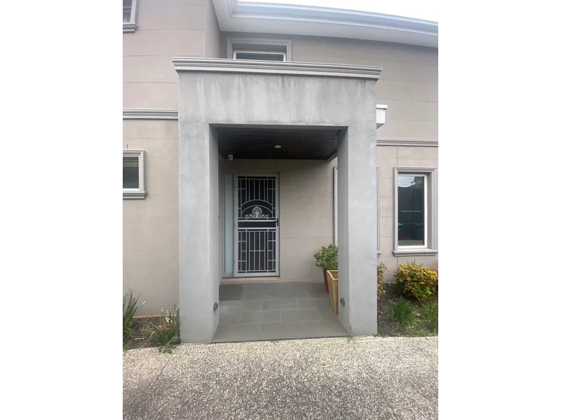 Spacious 4 Bedroom, Low-Maintenance Home in Well-Known Balwyn North.