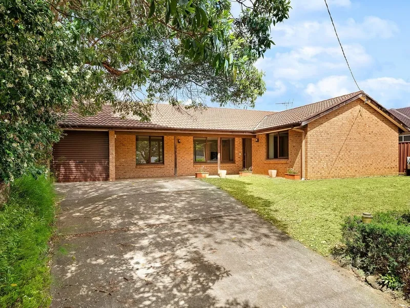 TOP LOCATION - 5 BEDROOM HOME