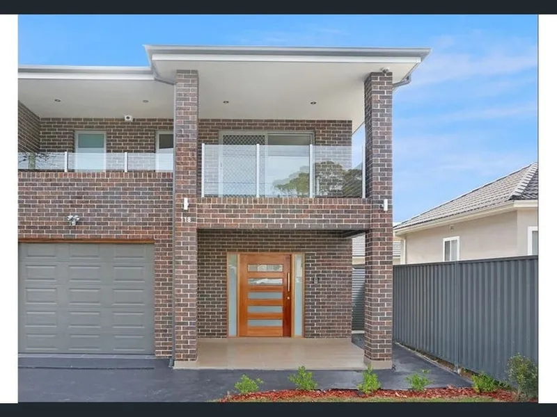 FOR RENT: SPACIOUS 4-BEDROOM DUPLEX