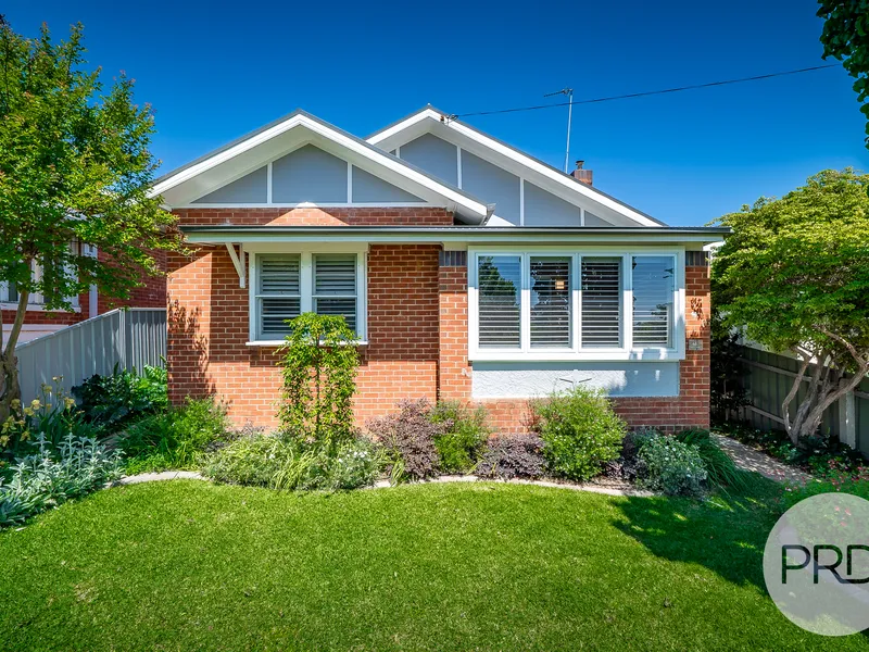 Beautiful Turvey Park Residence