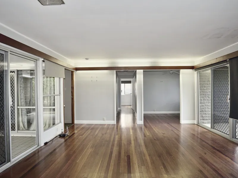 Convenient Location in a Quiet Street